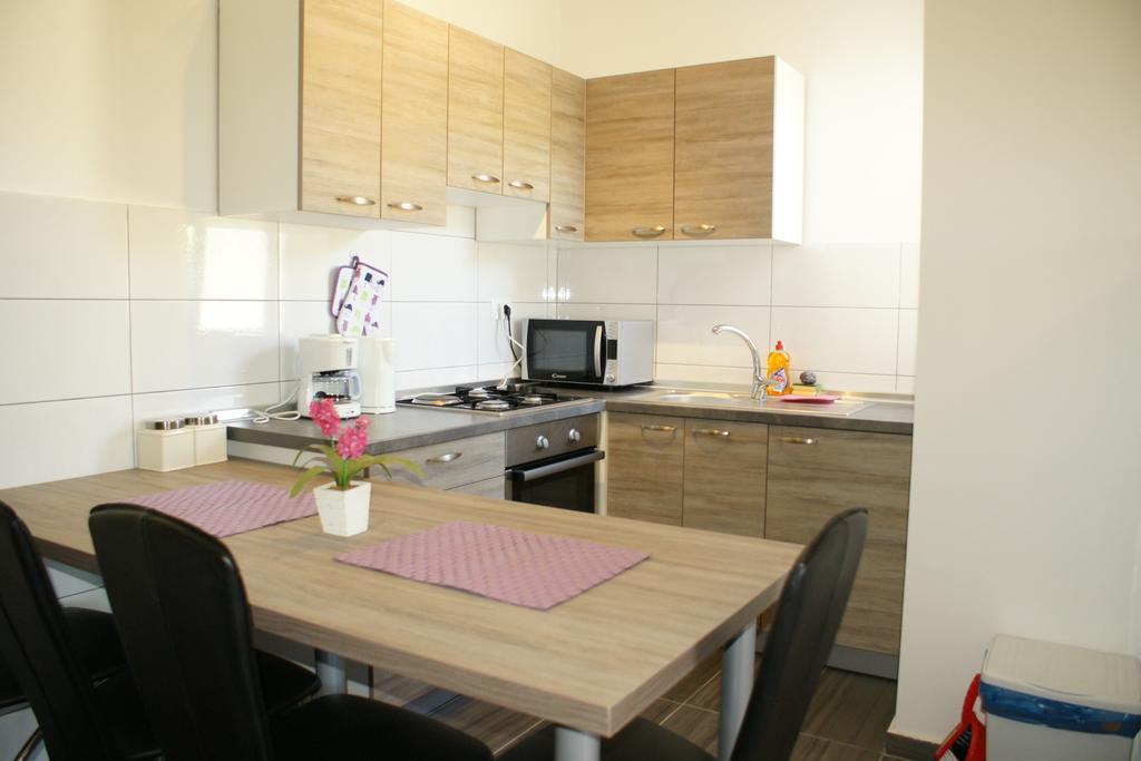 Apartments Martina Bibinje Esterno foto